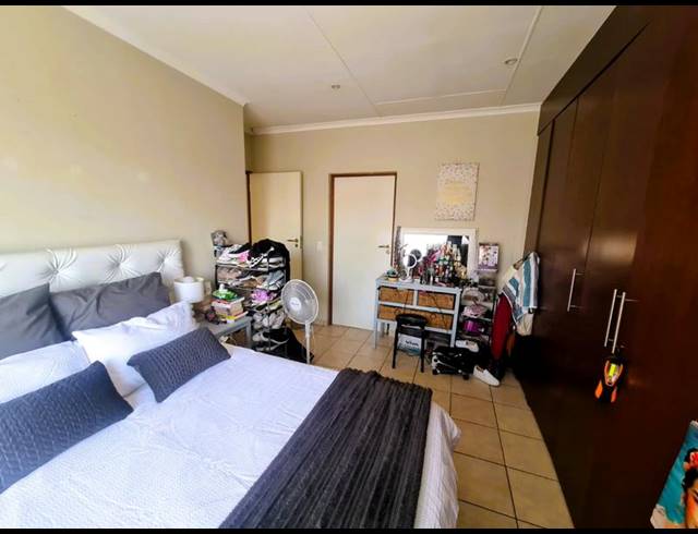 3 BEDROOM TOWNHOUSE FOR SALE IN THE REEDS